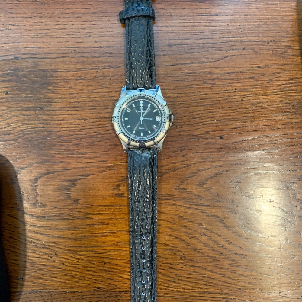 Everswiss Black Dial Rotating Bezel Watch View 2